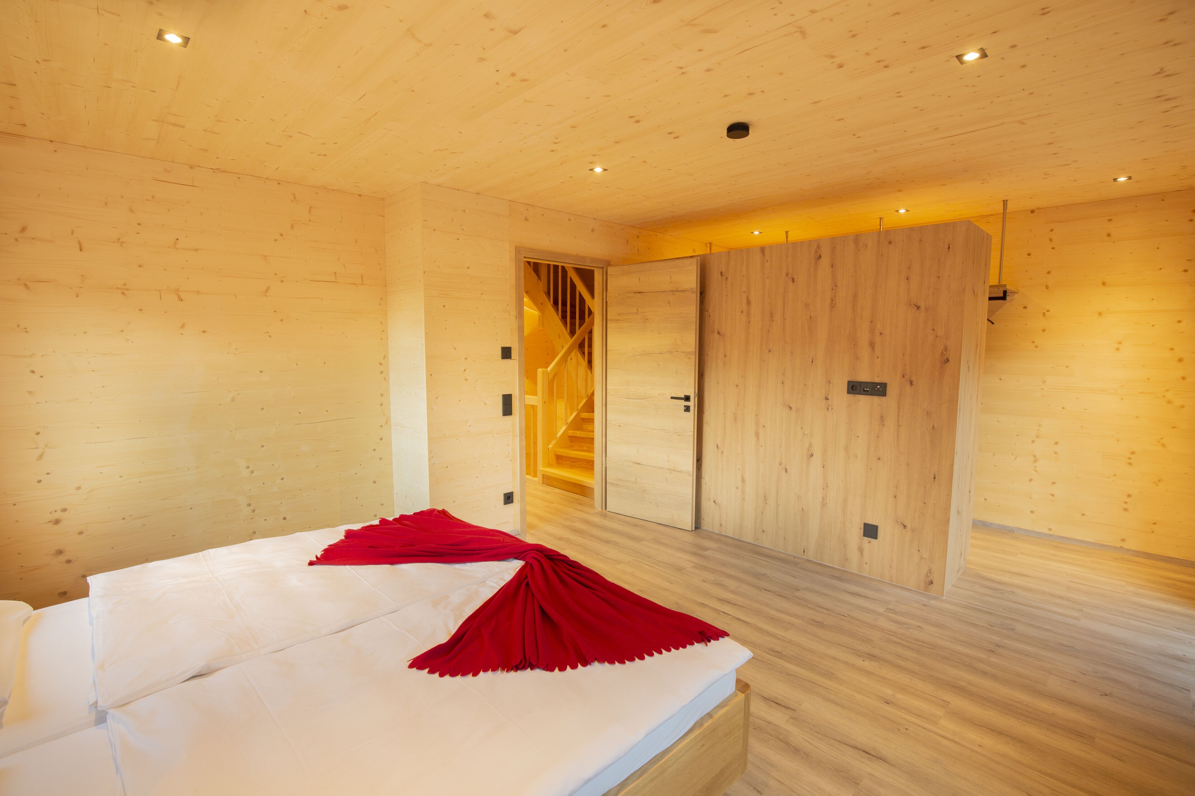 3 間睡房、可攜式嬰兒床、免費 Wi-Fi、床單