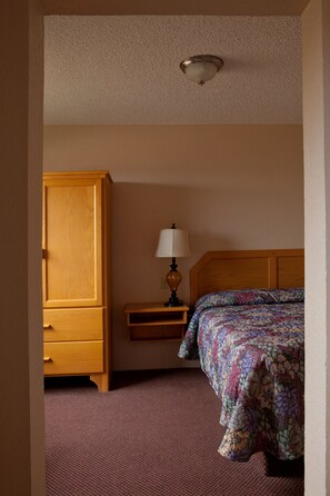 Standard Room | Desk, free WiFi, bed sheets