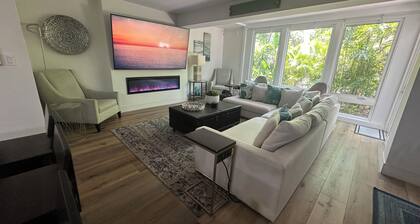 Newly renovated TH in Siesta Key FL - #1 beach in US