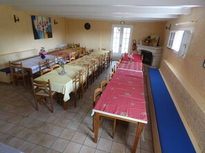 Dining - Le Mas du Sillot (Grillon)