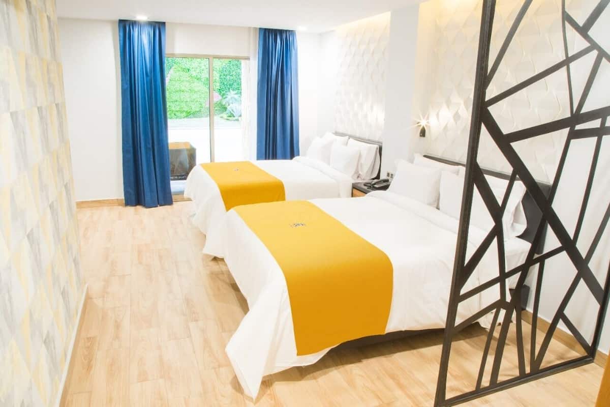 deluxe double room | 1 bedroom, premium bedding, minibar, in-room safe