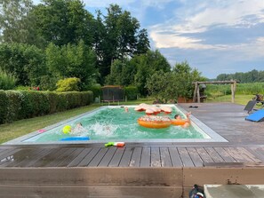 Piscine extérieure, piscine chauffée