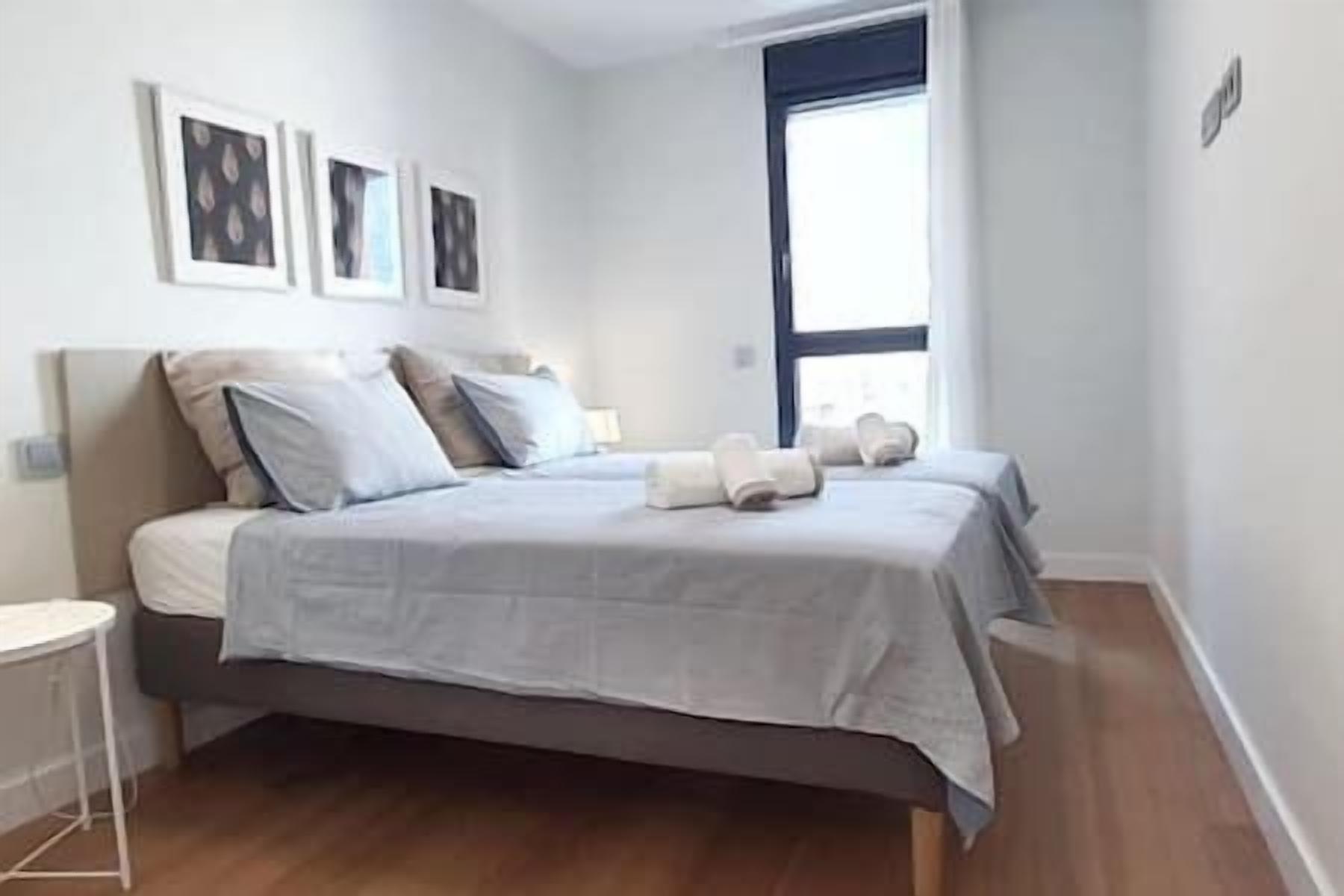 Deluxe Beach Suite w Garage by Canary365