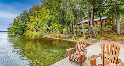 Hidden island gem on Lake Joe! Cozy and rustic 3bdrm with 500' of shoreline!
