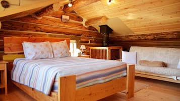 2 bedrooms, iron/ironing board, travel crib, WiFi