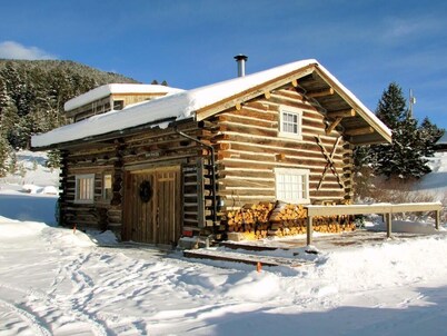 Johnson Creek Cabin * Outstanding Views * 5 Acres of Social Distancing * Sleeps8