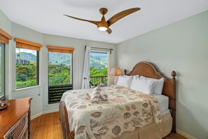 2 slaapkamers, een bureau, een strijkplank/strijkijzer, gratis wifi