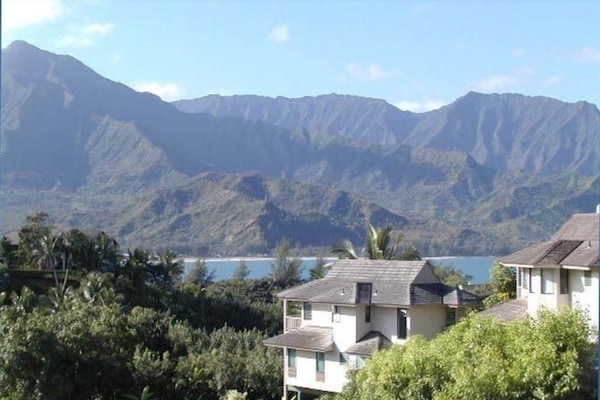 180 degree view from covered upper lanai