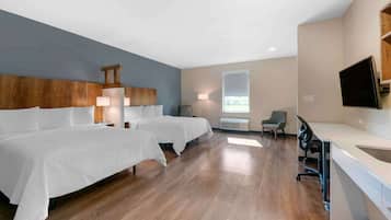 Premium Studio, Non Smoking, Refrigerator & Microwave | Premium bedding, desk, laptop workspace, iron/ironing board