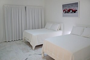 6 bedrooms, WiFi, bed sheets
