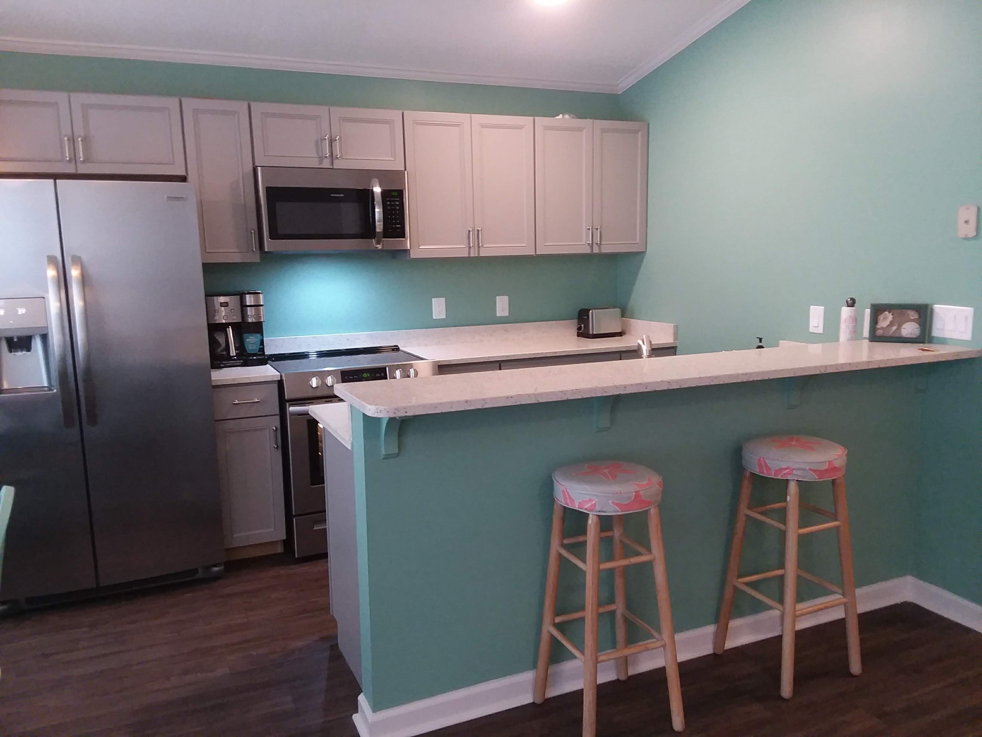  Popular "Kingfish Cottage"  2 BR,  2nd Row.   Beach 75 Yards!  Seasonal Pool 