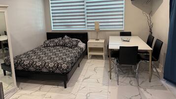 8 bedrooms, desk, iron/ironing board, free WiFi