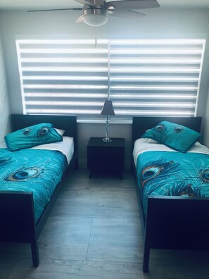 8 dormitorios, escritorio, tabla de planchar con plancha y wifi gratis