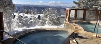 Rimfire 406: Slope Side, Large open studio full kitchen and high ceilings Western facing view