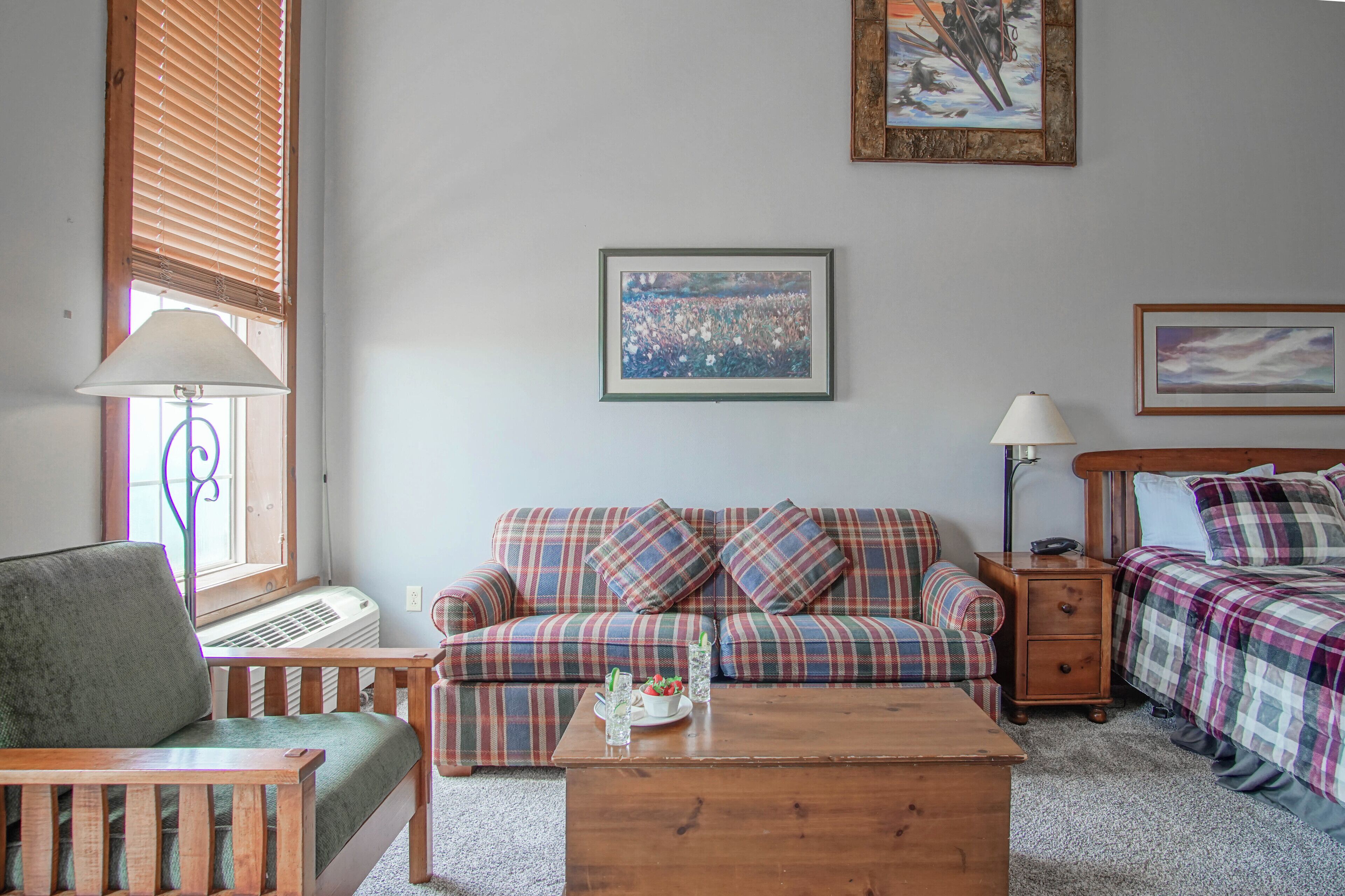 Rimfire 406: Slope Side,   Large open studio full kitchen and high ceilings Western facing view