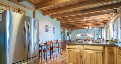 Autumn Escape | Indoor Plunge Pool + 22 Guests