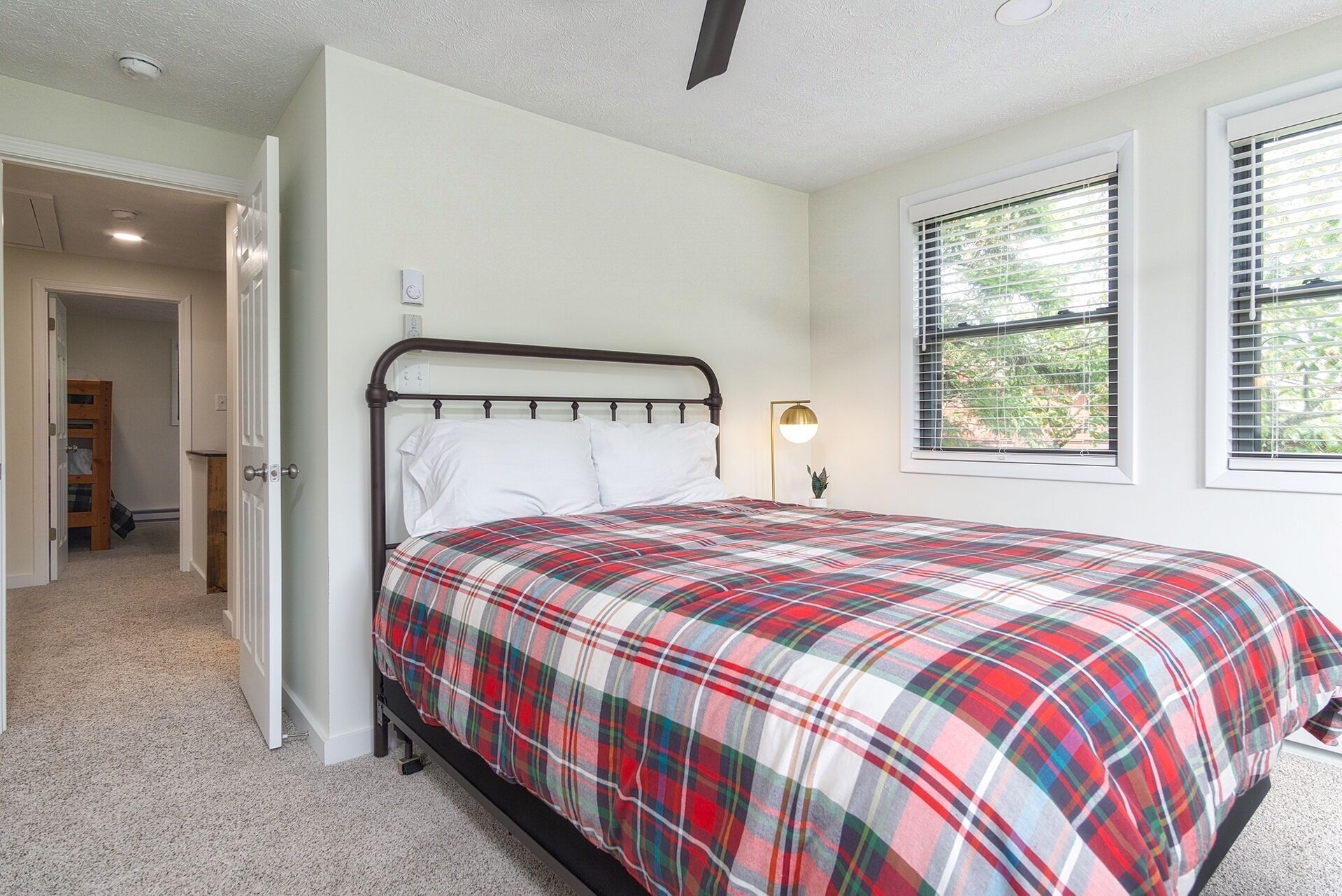 Treetop 26,  2 bedroom, Just steps to Village and Slopes