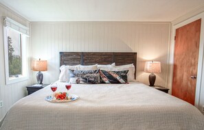 2 bedrooms, iron/ironing board, free WiFi, bed sheets - Powderidge 40: Slope Side, Sleeps 9 Full Kitchen (Snowshoe)