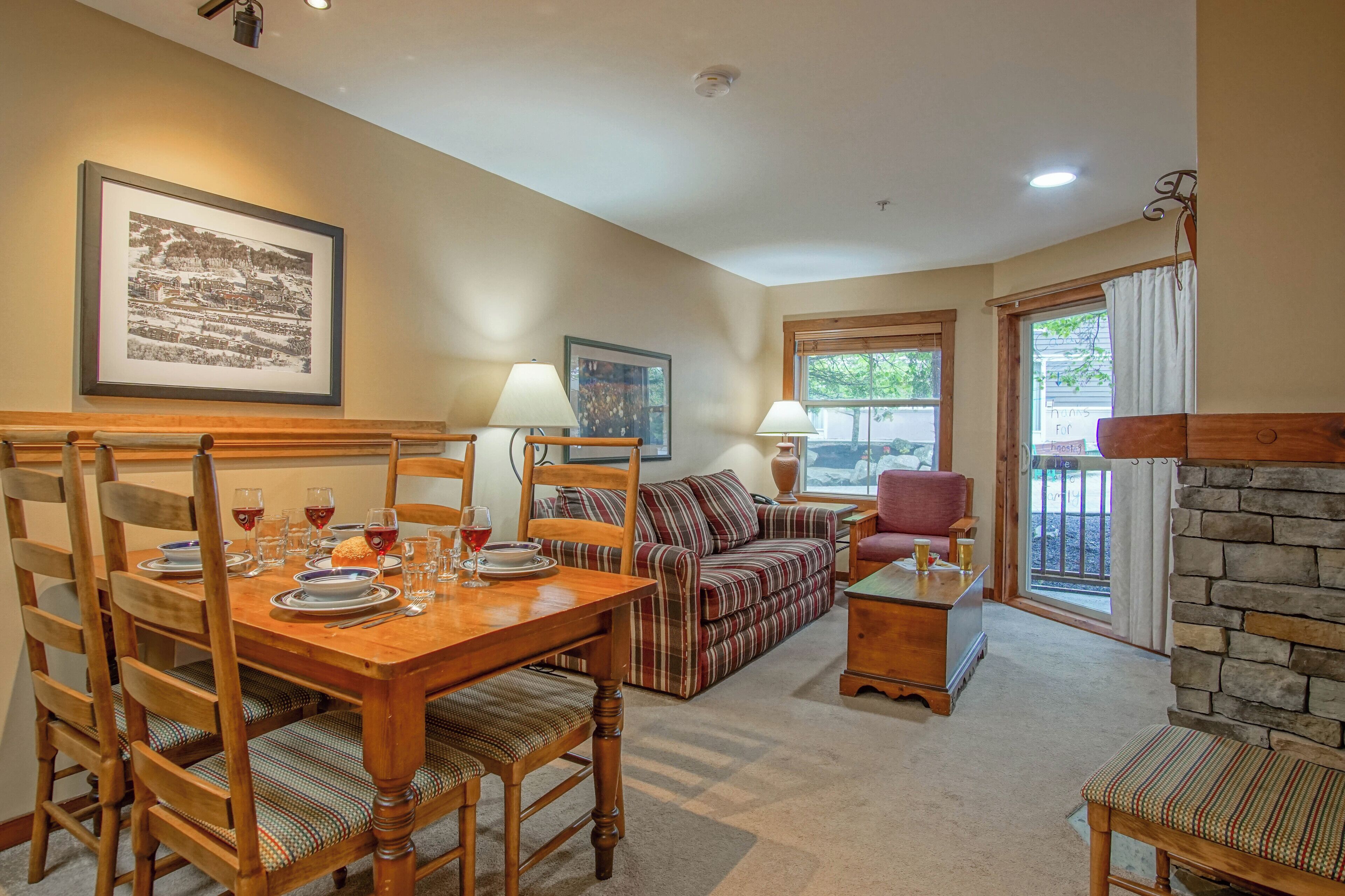 Rimfire 160: Walking Distance to shops, restaurants, Starbucks 1 BR Sleeps 4