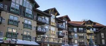 Rimfire 162 Cozy STUDIO in the heart of the Village!