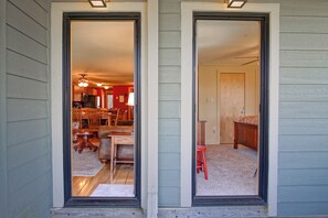 Interior - Powderidge 2 -Slope Side, Spacious Deck (Snowshoe)