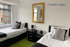 3 bedrooms, iron/ironing board, WiFi, bed sheets