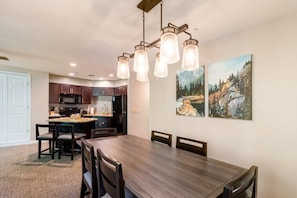 Dining - Pinetop | Family Mountain Getaway | Pool + Hot Tub | 2BR Deluxe Condo (Pinetop)