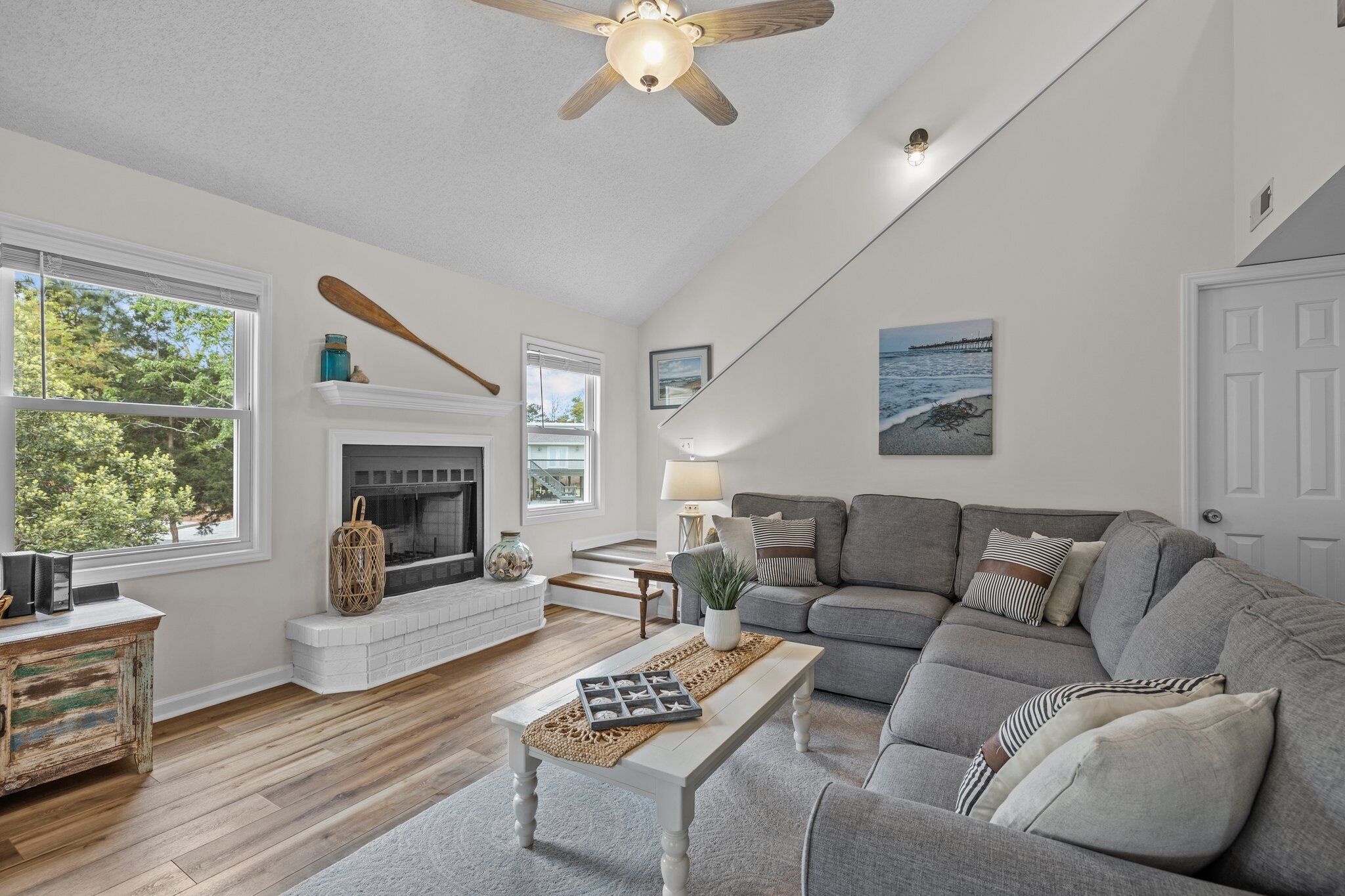 *Heated Pool Oasis* Oceanside * Standalone Beach House * Centrally Located*