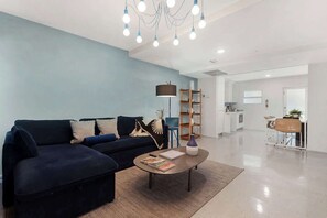 TV, Netflix, streaming services, offices