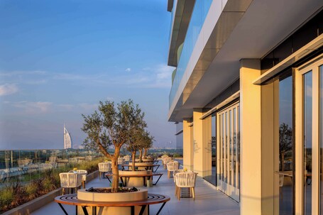 Avani + Palm View Dubai Hotel Suites - Image 20