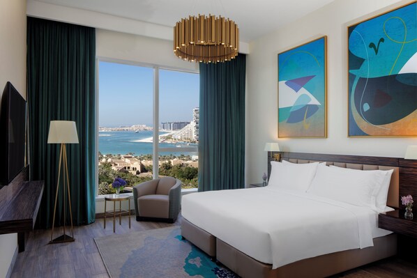 Lägenhet Superior - 1 sovrum - havsutsikt | Värdeförvaringsskåp på rummet, skrivbord och arbetsyta för laptop