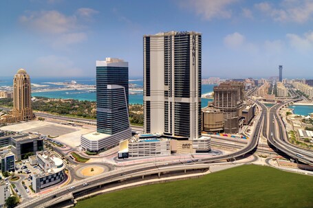 Avani + Palm View Dubai Hotel Suites - Image 11