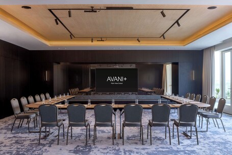 Avani + Palm View Dubai Hotel Suites - Image 59
