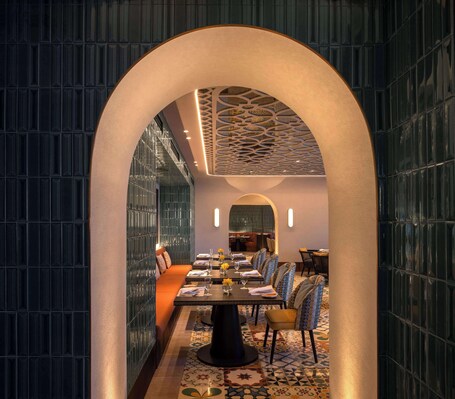Avani + Palm View Dubai Hotel Suites - Image 66
