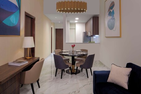 Avani + Palm View Dubai Hotel Suites - Image 72