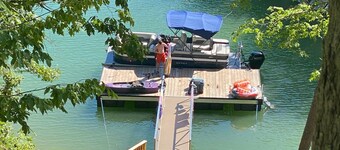 Douglas Lakefront home - dock, decks, firepit perfect for multi-family getaway!