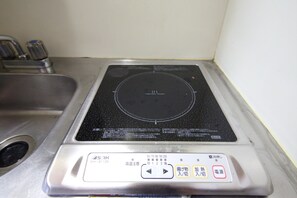 アパートメント 禁煙 | 専用簡易キッチン | 冷蔵庫、電子レンジ、コンロ、食器洗い機