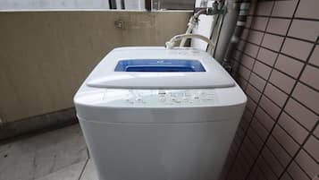 Apartment, Non Smoking | Laundry
