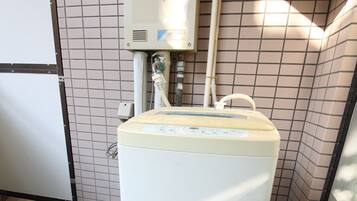 Apartment, Non Smoking | Laundry