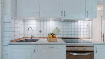 Kühlschrank, Ofen, Geschirrspüler, Toaster