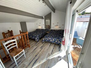 1 chambre, bureau, fer et planche à repasser, Wi-Fi gratuit