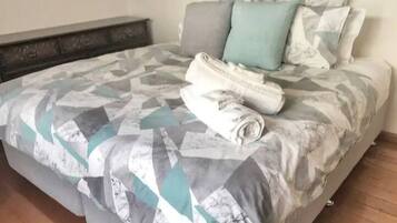 Casa luxo | 2 quartos, individualmente decorados, individualmente mobiliados