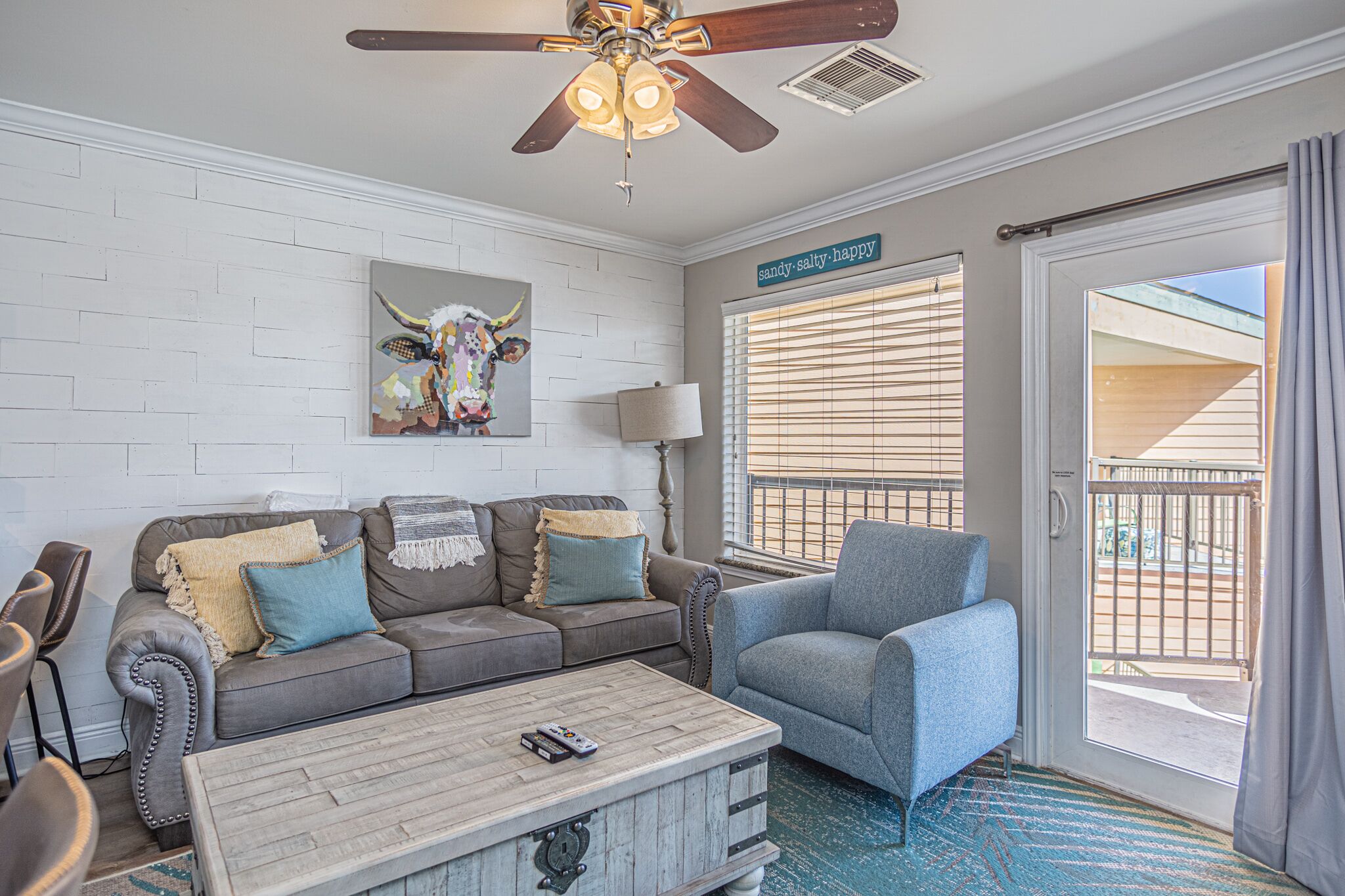 Great Pool on Property - Beach Barn! 2 Bed 2 Bath, Sleeps 8, Pet Friendly!