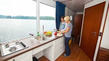 Frigorífico y horno