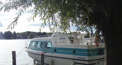 Vetus 915 - license-free houseboat - KUHNLE-TOURS Zeuthen