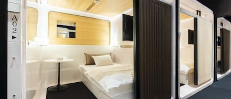 Down comforters, in-room safe, laptop workspace, free WiFi