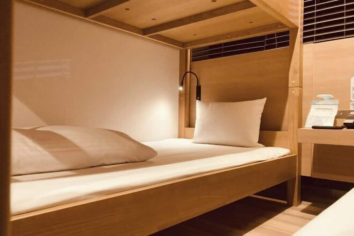 1 slaapkamer, donsdekens, een kluis op de kamer, gratis wifi