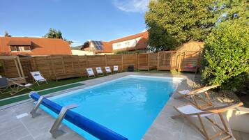 Seasonal outdoor pool