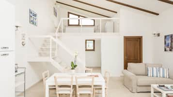 1 chambre, rideaux occultants, fer et planche Ă repasser, Wi-Fi gratuit