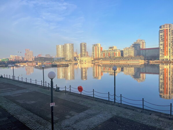 Basic Apartment, 1 Bedroom (2 Bedrooms) | Exterior - Panoramic Docklands Home (London)
